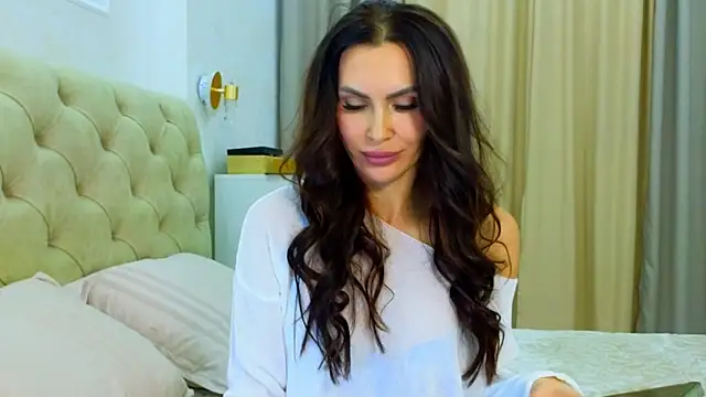 Snapshot of KimDavisBaby chatting on 4, 12, 2025 KimDavisBaby online show from 4, 12, 2025