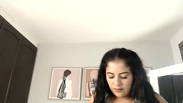 XiomyMorriiss online show from 5, 3, 2025