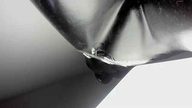 selene red  online show from 26, 9, 2025