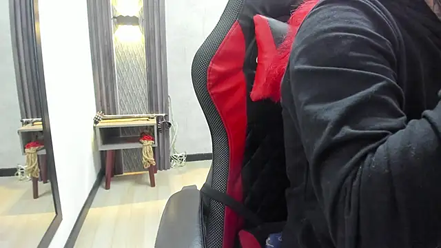 Snapshot of selene_red_ chatting on 22, 6, 2026 selene red online show from 22, 6, 2026