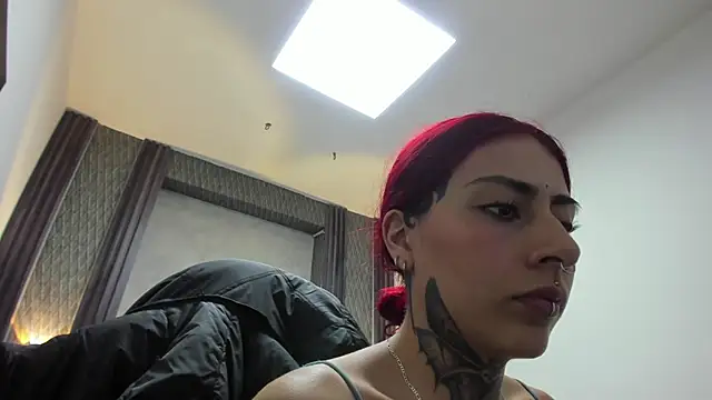 Snapshot of selene_red_ chatting on 29, 6, 2026 selene red online show from 29, 6, 2026