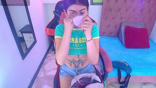 Snapshot of Bonnye_star chatting on 8, 9, 2025 Bonnye star online show from 8, 9, 2025
