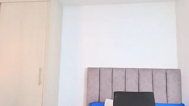 karina lewis  online show from 20, 1, 2025