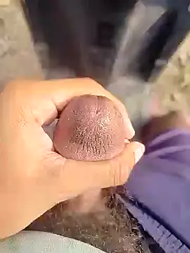 Snapshot of 88karan88 chatting on 24, 12, 2024 88karan88 online show from 24, 12, 2024