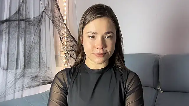 Mika Miller online show from 29, 10, 2025