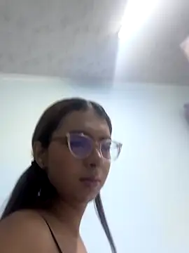 sara saenz99 online show from 1, 11, 2025