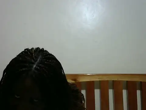 Snapshot of creamy_sweetlove chatting on 1, 12, 2025 creamy sweetlove online show from 1, 12, 2025