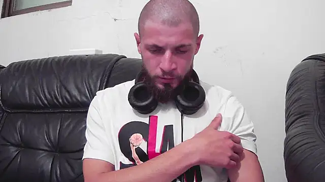 Snapshot of jimmyy_ chatting on 15, 10, 2025 jimmyy online show from 15, 10, 2025