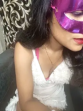 REVA DARLING online show from 27, 5, 2026