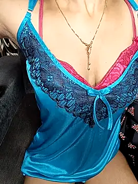 REVA DARLING online show from 30, 5, 2026
