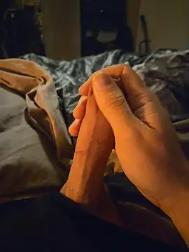 Snapshot of ruffuuss chatting on 11, 4, 2026 ruffuuss online show from 11, 4, 2026