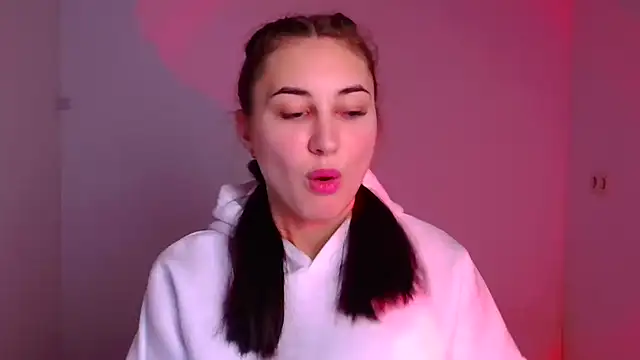 Jennifer Blum online show from 23, 12, 2024