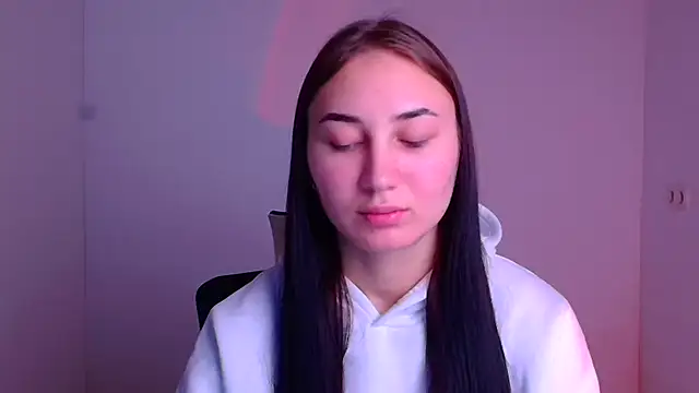 Jennifer Blum online show from 6, 1, 2025