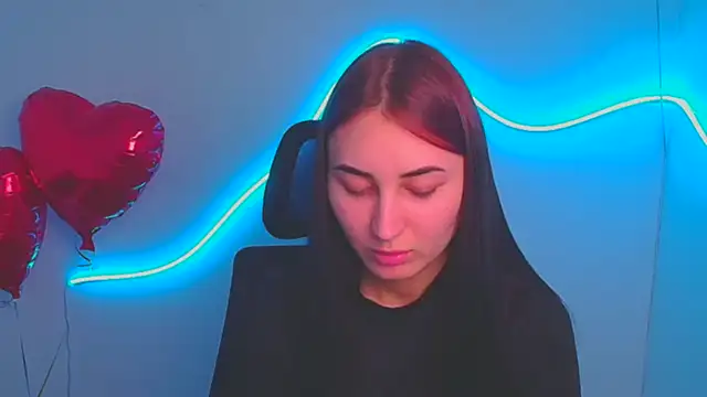 Jennifer Blum online show from 2, 3, 2025