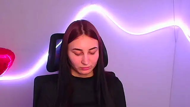 Jennifer Blum online show from 3, 3, 2025