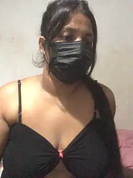 NOORA-GIRL online show from 22, 3, 2025