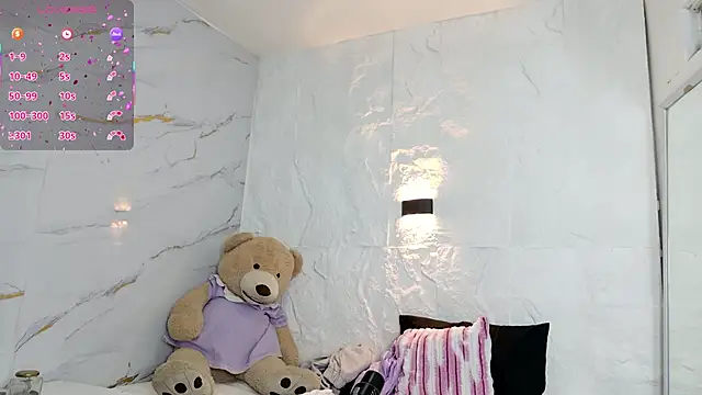 Snapshot of zorravioletta1 chatting on 2, 2, 2026 zorravioletta1 online show from 2, 2, 2026