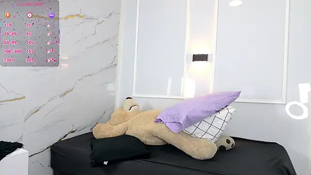 Snapshot of zorravioletta1 chatting on 10, 2, 2026 zorravioletta1 online show from 10, 2, 2026