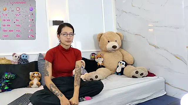 Snapshot of zorravioletta1 chatting on 12, 2, 2026 zorravioletta1 online show from 12, 2, 2026