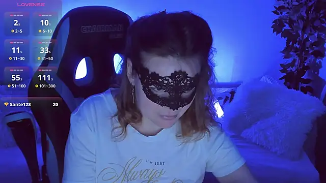 Sexy-Housewife online show from 7, 10, 2025