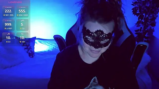 Sexy-Housewife online show from 12, 10, 2025