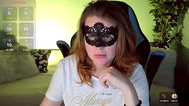 Sexy-Housewife online show from 31, 10, 2025