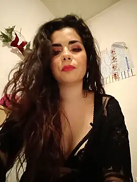 Saturnia Yvonne online show from 5, 2, 2025
