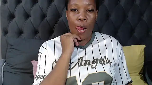 DIRTYTALKINQUEEN online show from 5, 11, 2025