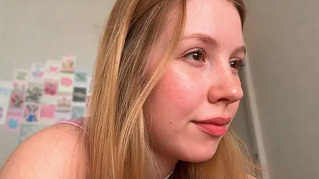 HoneyAudrey online show from 4, 5, 2026