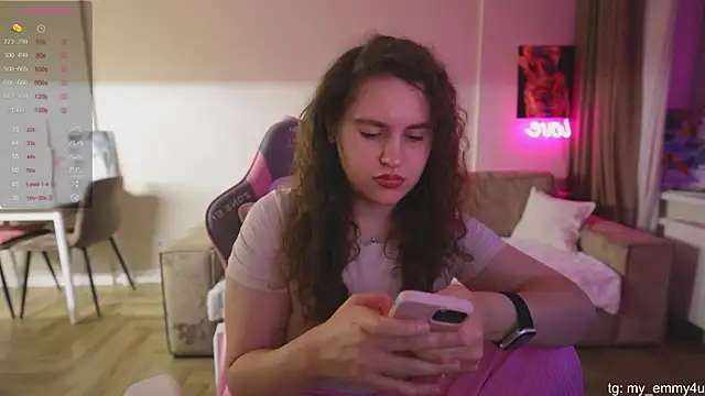 Snapshot of My_Emmy chatting on 21, 9, 2025 My Emmy online show from 21, 9, 2025