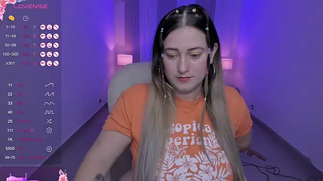 Snapshot of lenah_smith chatting on 15, 1, 2025 lenah smith online show from 15, 1, 2025