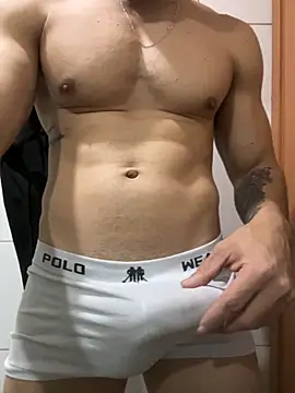 Lb20gostoso online show from 1, 10, 2025