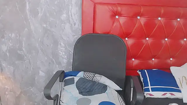 Snapshot of sophia__sweet1 chatting on 1, 4, 2026 sophia sweet1 online show from 1, 4, 2026