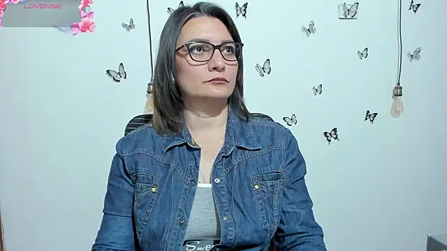 Snapshot of Amie_Adams82_ chatting on 20, 10, 2025 Amie Adams82 online show from 20, 10, 2025