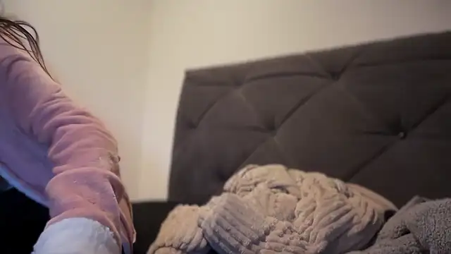 JeSuisUnTapin online show from 2, 12, 2024