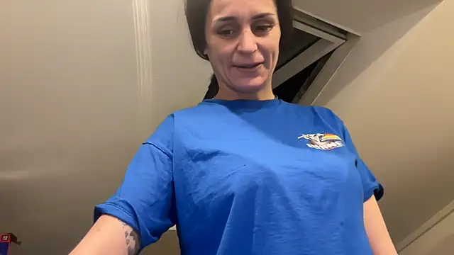 Snapshot of JeSuisUnTapin chatting on 5, 1, 2026 JeSuisUnTapin online show from 5, 1, 2026