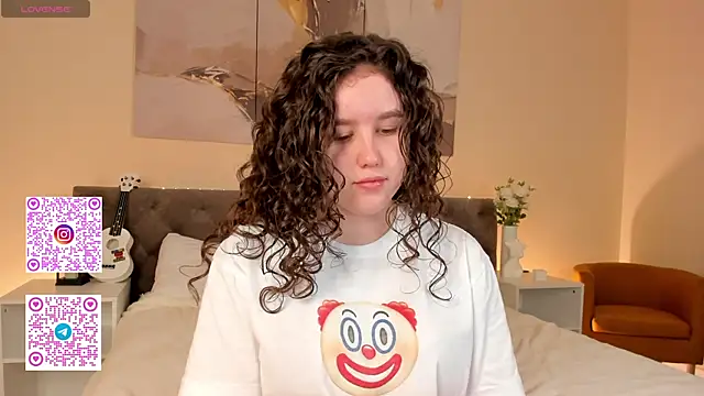 Ariella Sol online show from 19, 9, 2025