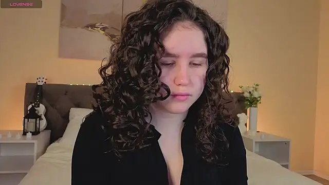 Ariella Sol online show from 14, 11, 2025