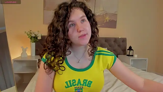 Ariella Sol online show from 5, 7, 2026