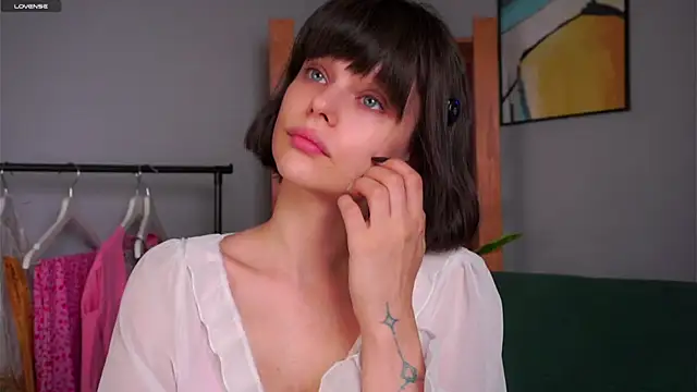 RexanneHatt online show from 12, 9, 2025