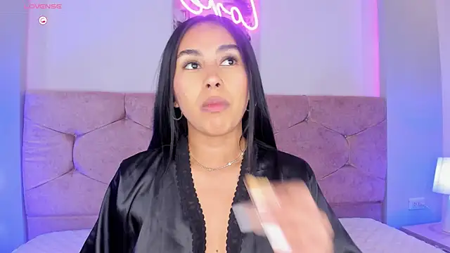 Cameliaa Smiith online show from 15, 12, 2024