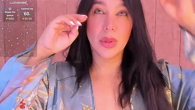 Snapshot of samara_alabii chatting on 21, 10, 2025 samara alabii online show from 21, 10, 2025