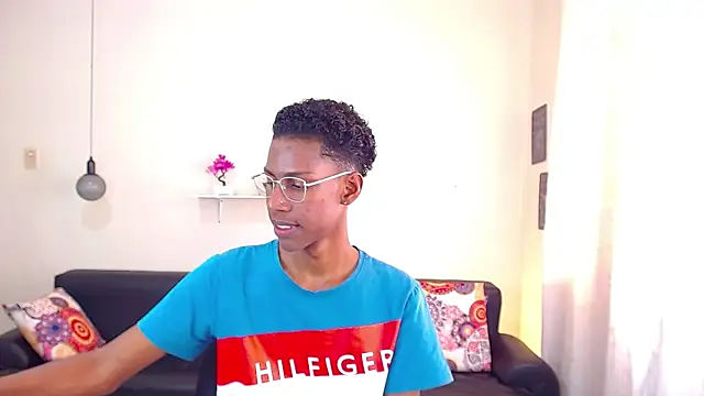 maiki18  online show from 31, 1, 2025