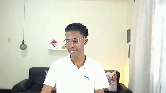 maiki18  online show from 3, 2, 2025