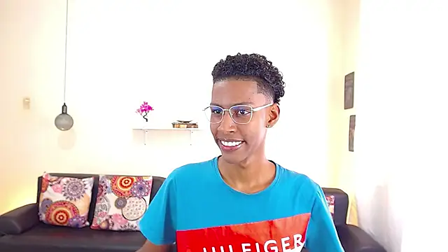 maiki18  online show from 24, 2, 2025