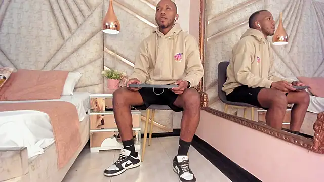 JamesParck online show from 16, 3, 2025