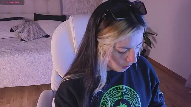 Snapshot of brandy_sweet_ chatting on 26, 9, 2025 brandy sweet  online show from 26, 9, 2025