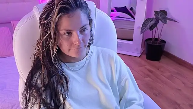 Snapshot of brandy_sweet_ chatting on 11, 10, 2025 brandy sweet  online show from 11, 10, 2025