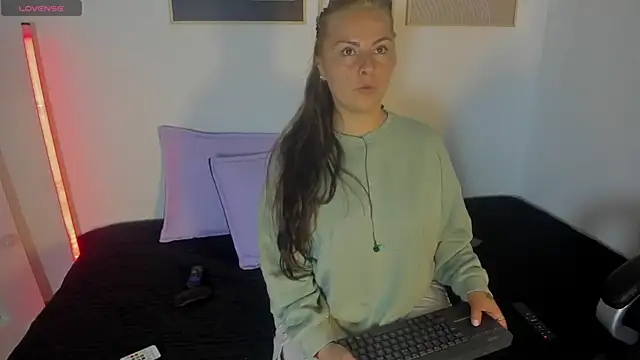 Snapshot of brandy_sweet_ chatting on 15, 10, 2025 brandy sweet  online show from 15, 10, 2025