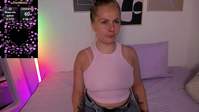 Snapshot of brandy_sweet_ chatting on 16, 10, 2025 brandy sweet  online show from 16, 10, 2025